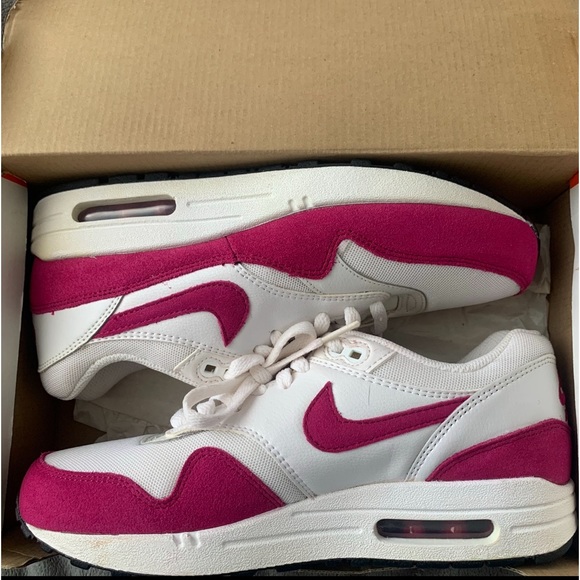 Nike Air Max 1 “Essential” - Picture 2 of 4
